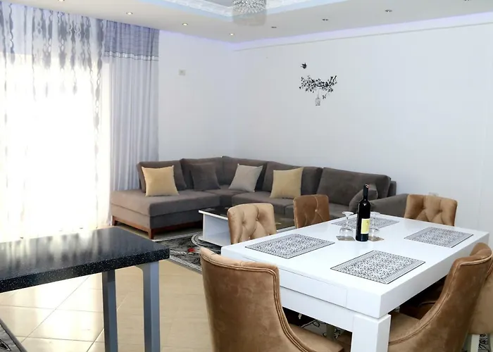 Apartment Panorama *